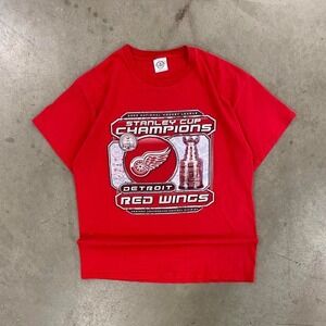 Vintage Detroit Red Wings 2002 NHL Stanley Cup Champions Y2K Style Red T-Shirt L